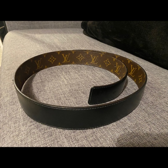 Louis Vuitton belt - Picture 1 of 3